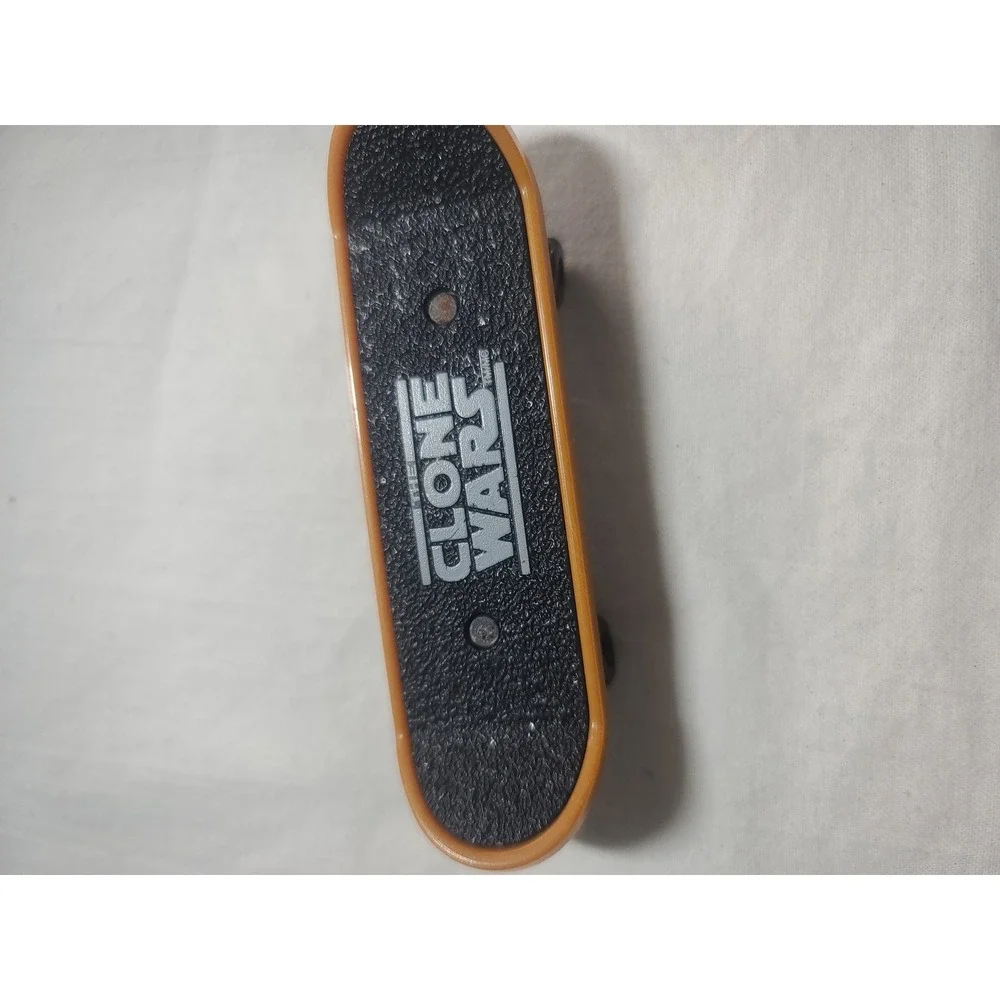 Star Wars The Clone Wars Anakin Skywalker Finger Skateboard McDonald's Toy 2010